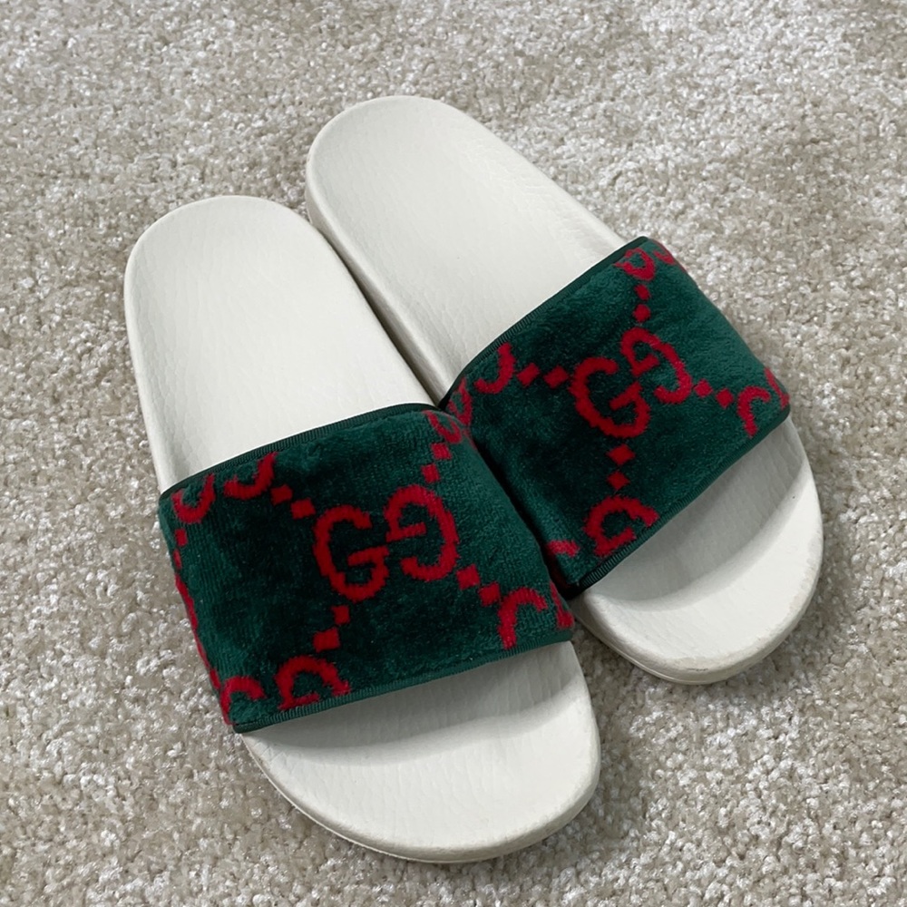 Velvet monogram Gucci slides